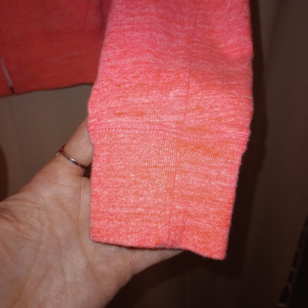 Pink - Picture 5 of 6